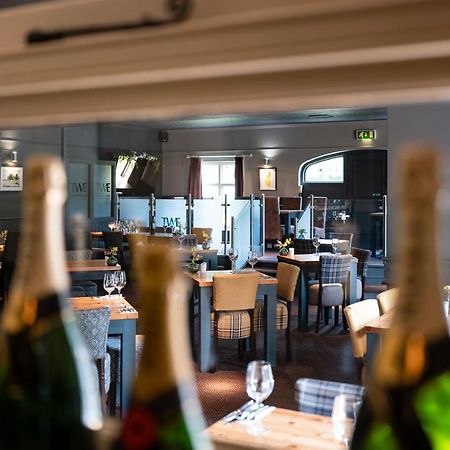 The World'S End - Northampton Otel Ecton Dış mekan fotoğraf