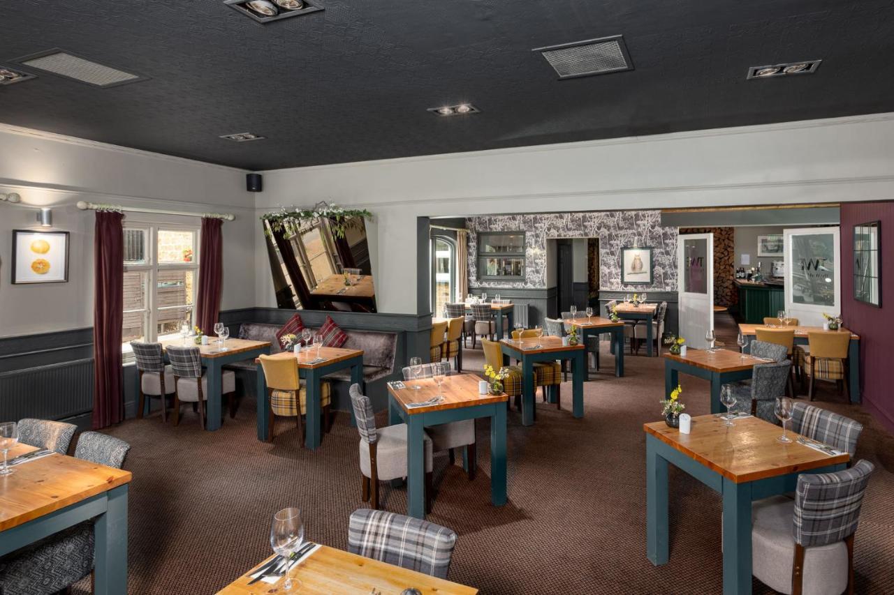 The World'S End - Northampton Otel Ecton Dış mekan fotoğraf