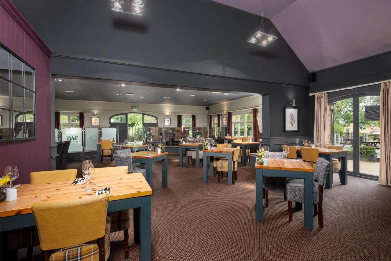 The World'S End - Northampton Otel Ecton Dış mekan fotoğraf