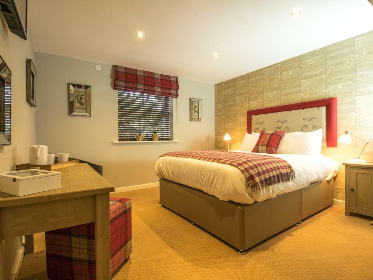 The World'S End - Northampton Otel Ecton Dış mekan fotoğraf